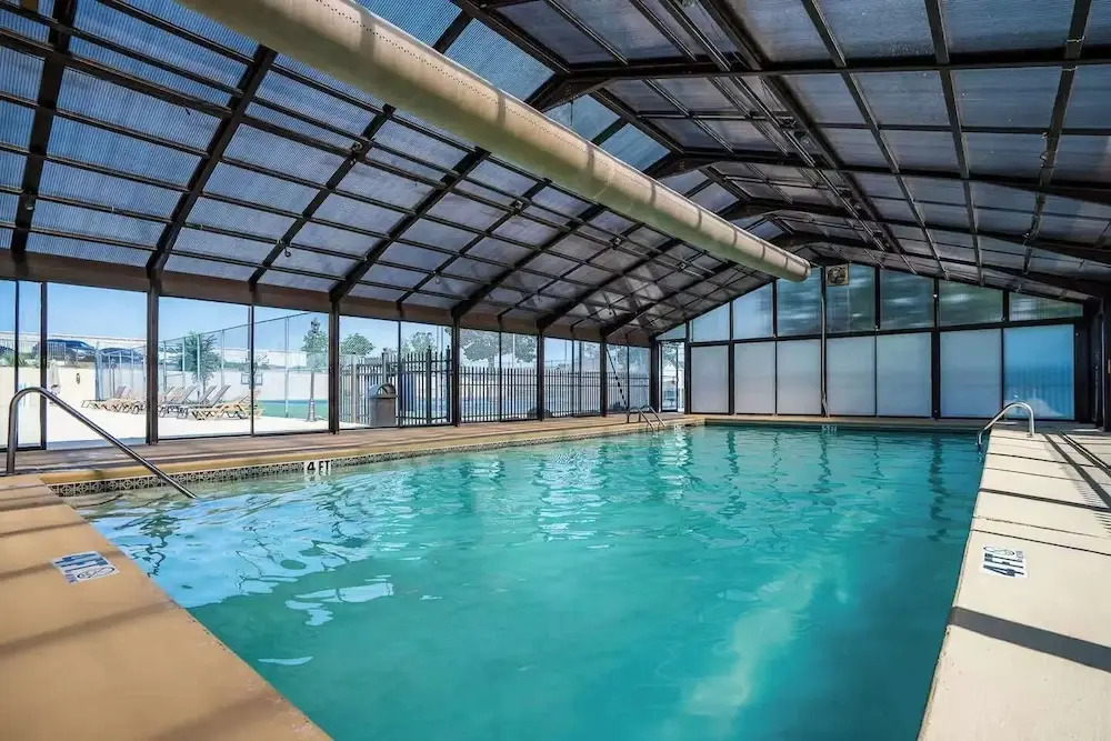 Fairway Retreat for 6 – Walk-in and Pet Friendly