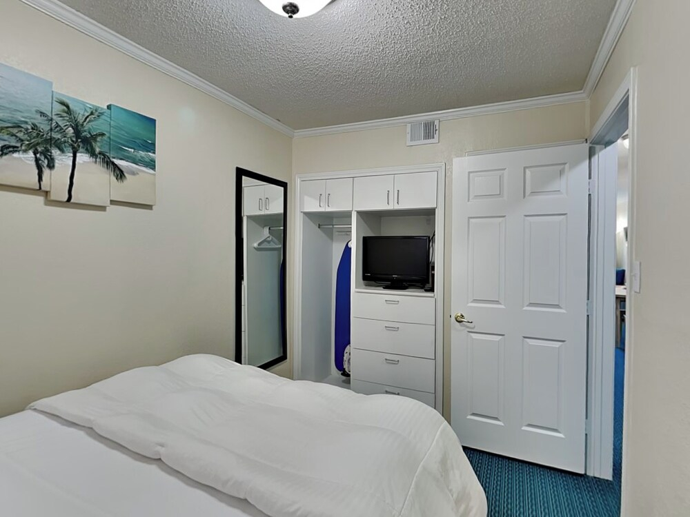 Casa Del Mar 3 by Ryson Vacation Rentals
