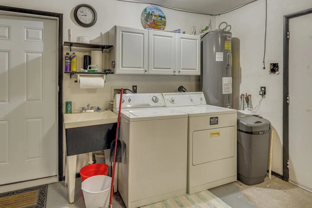 Quiet Home w/ Spacious Yard in Lake Havasu City