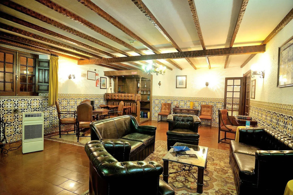 Rainha Santa Isabel - Óbidos History Hotel