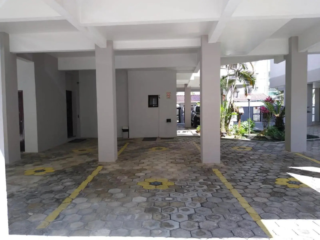 Apartamento a 100 m da Praia Grande Ubatuba