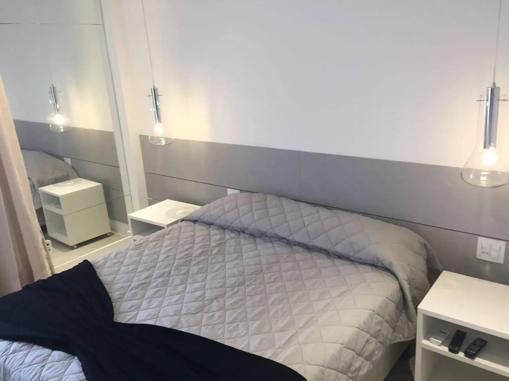 Flat decorado com piscina no Leblon
