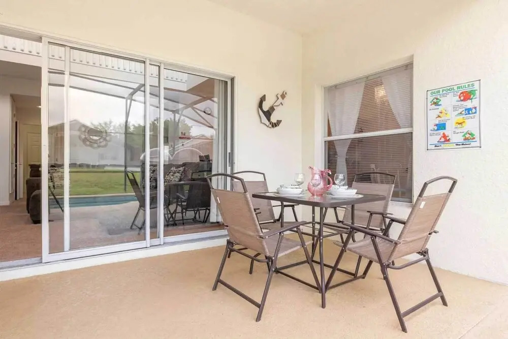 Family Home w/ Heated Pool: 9 Mi to Disney!