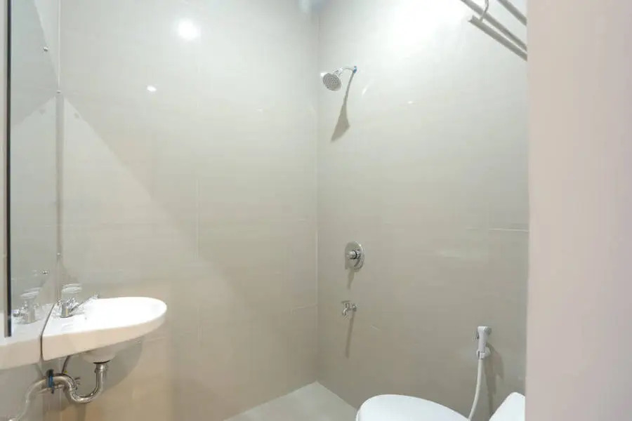 RedDoorz Plus near Solo Paragon Mall