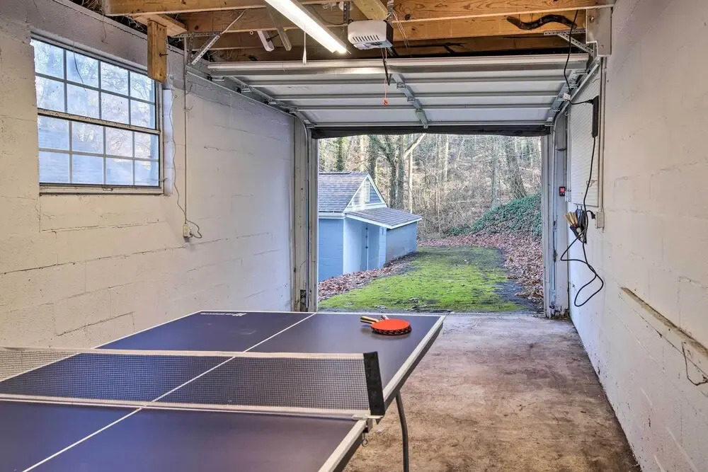 Family-Friendly Knoxville Home: Close to UT