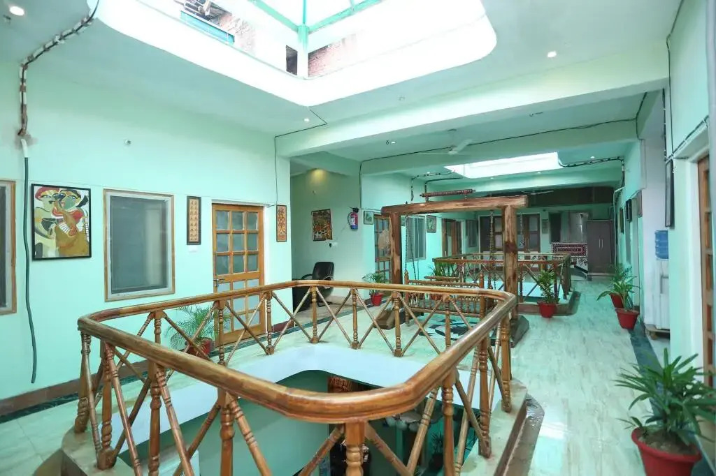 Capital O 26106 Hotel Solitaire