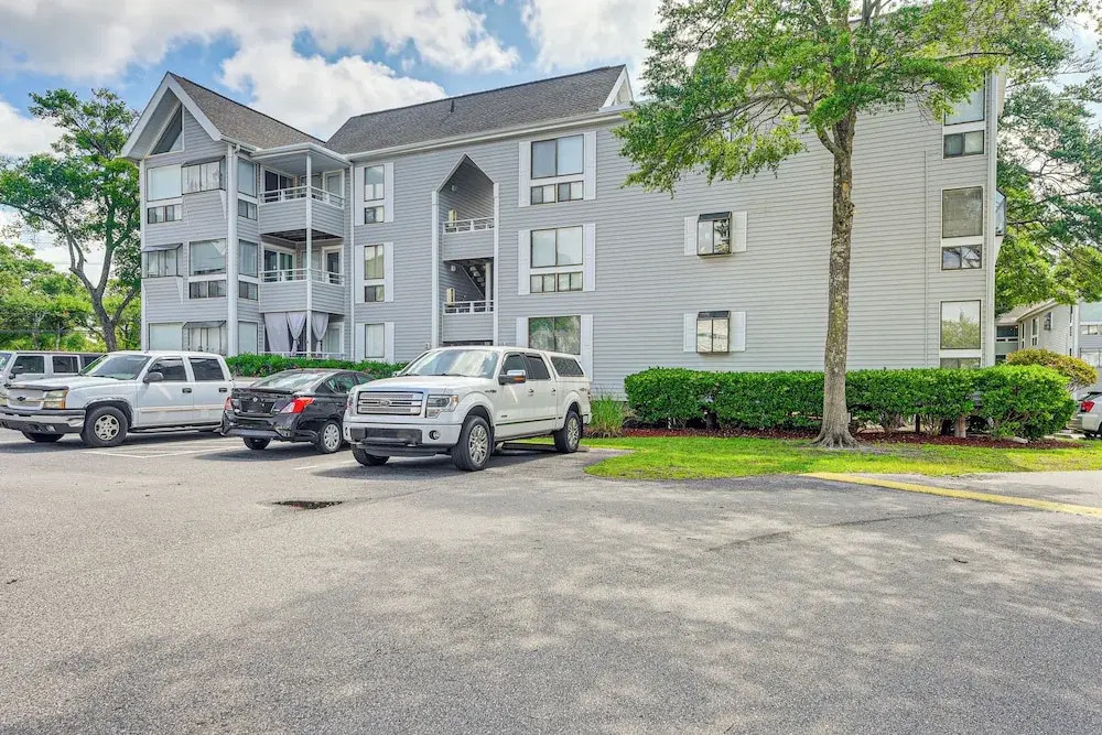 Myrtle Beach Condo Near Ocean: 1 Mi to Apache Pier