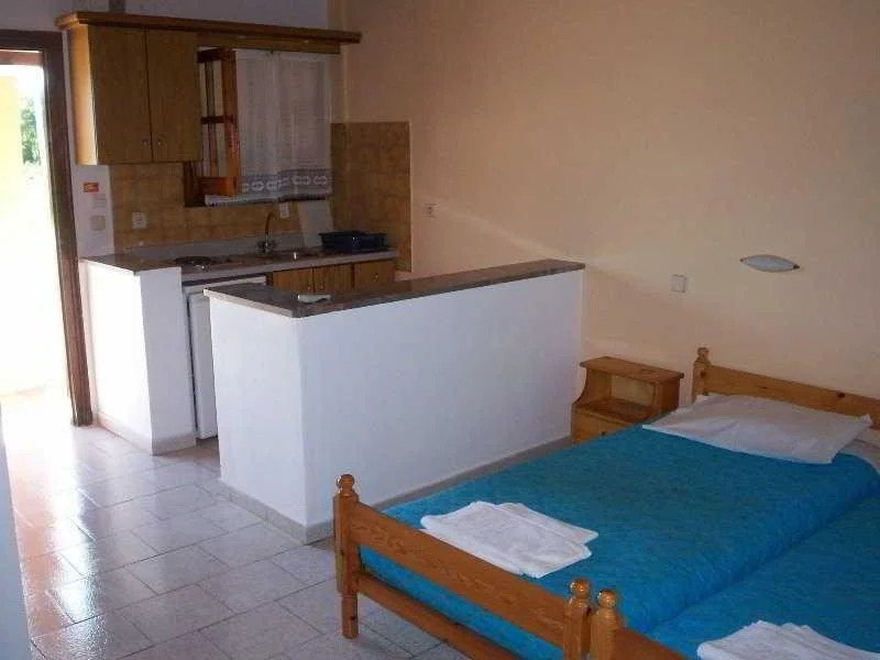 Eleni Apartments
