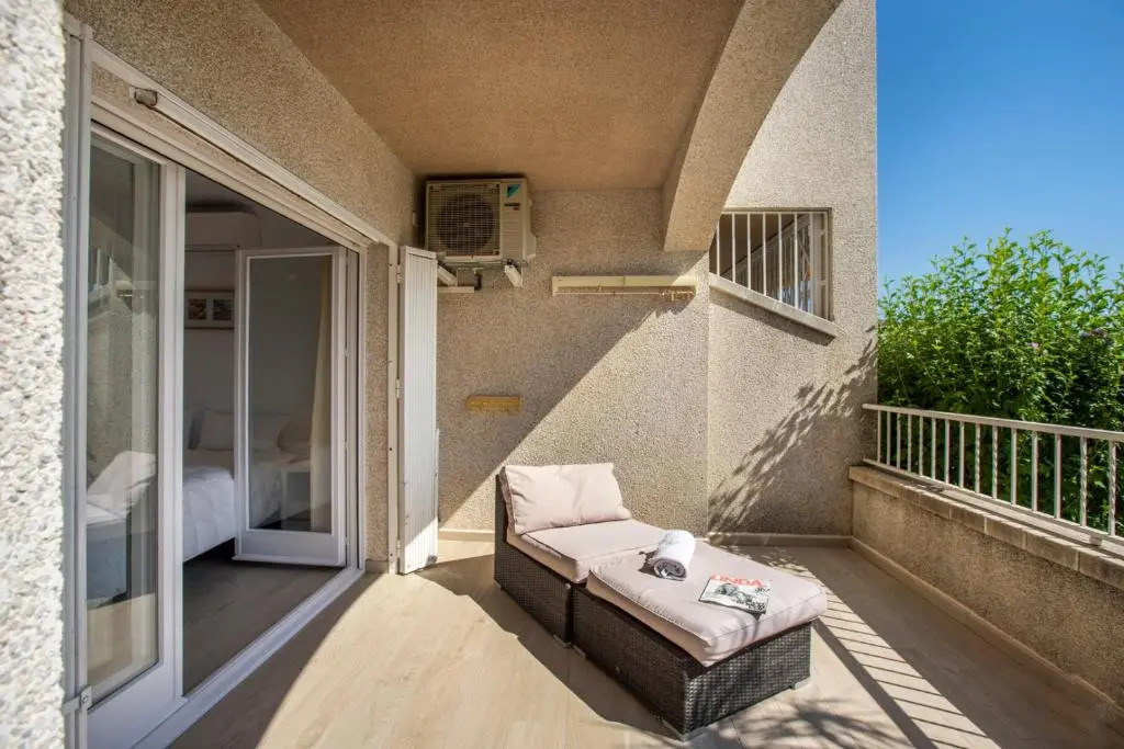 1007 Apartamento planta baja Lago San Maurici