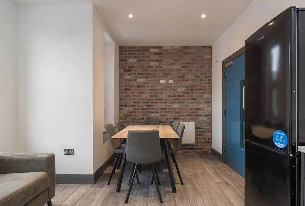The Ireton by Stay in Belfast