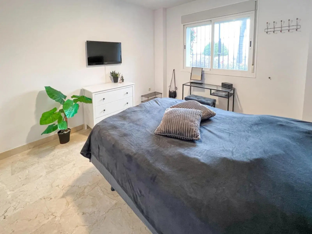 57-Beautiful Apartment with Stunning Views in Calahonda, Mijas