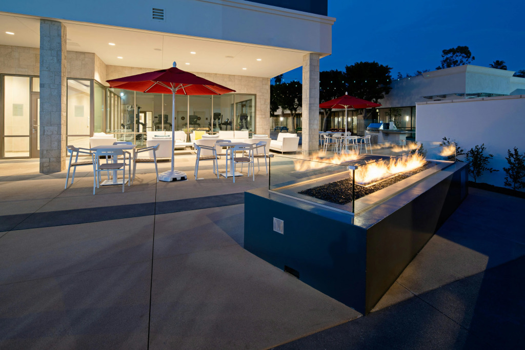 Staybridge Suites - Long Beach Airport by IHG