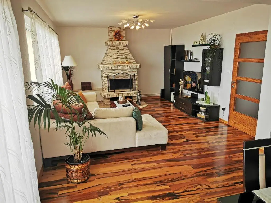 Apartments Deak