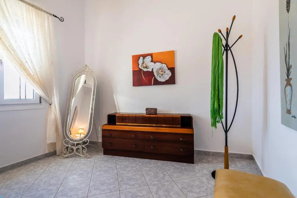 Melisses Sea View House & Studio