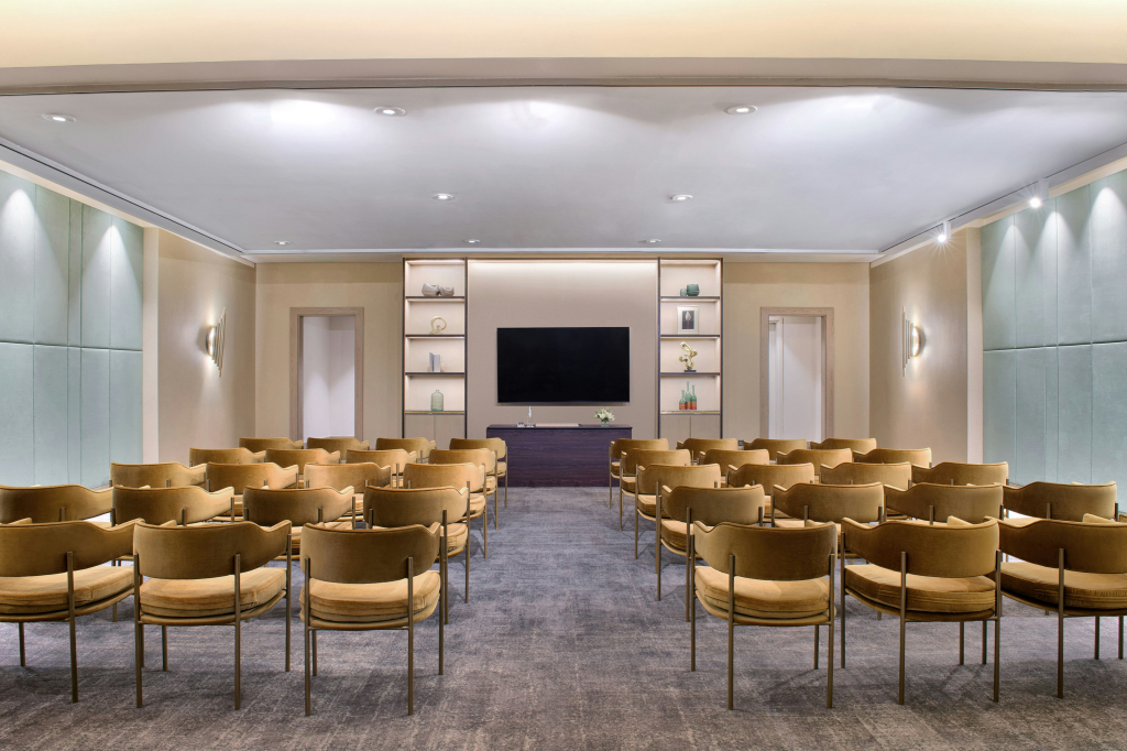 Отель Waldorf Astoria Cairo Heliopolis