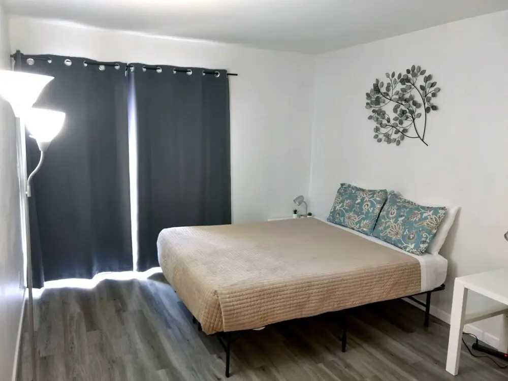 1432 Mesa