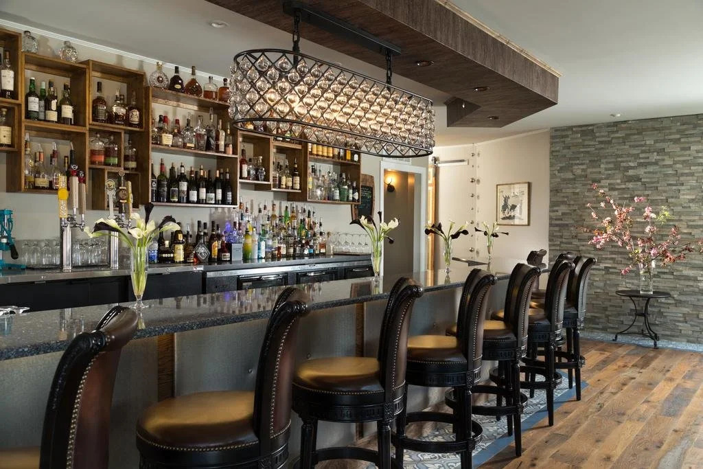 LAuberge Provencale Inn & Restaurant