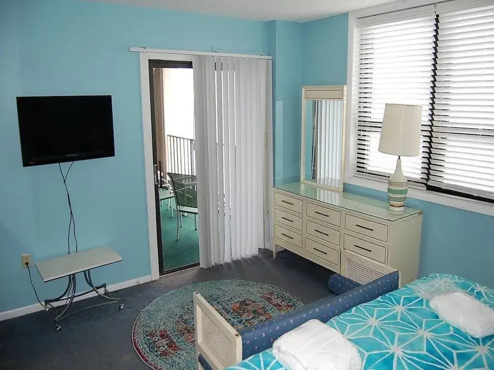 Arcadian II 15-B - 2 Br Condo