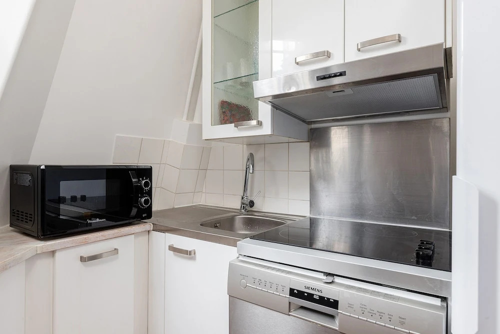 Eiffel Tower - Bir Hakeim Apartment