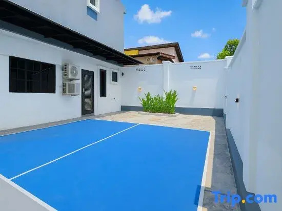 Pelangi JB Landed D'Pickeball Fun House 5BR14pax