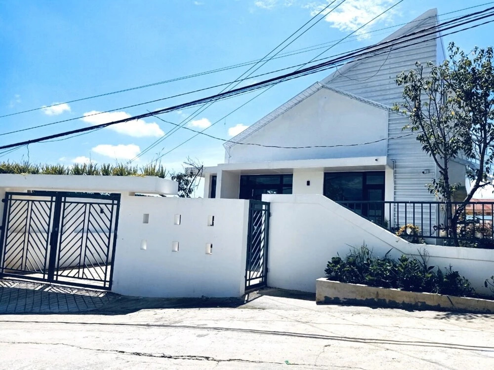 B Villa