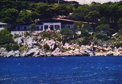 Ostello A.I.G. Baia Del Corallo