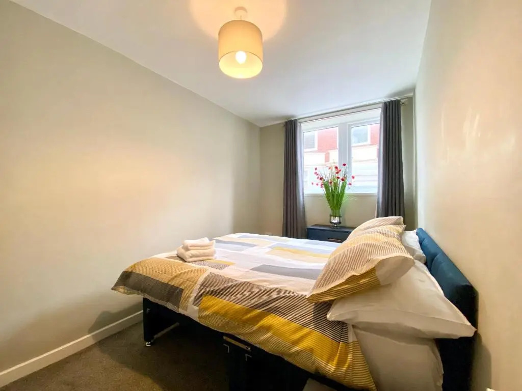 Fabulous 1 Bedroom Apartment - sleeps 4