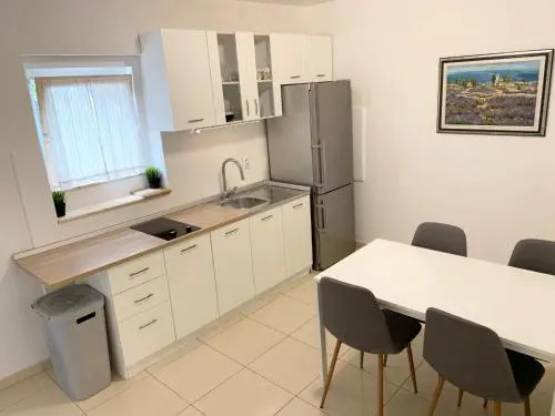 Summer Apartment 2