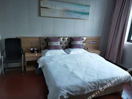 Junqiu Fashion Hotel