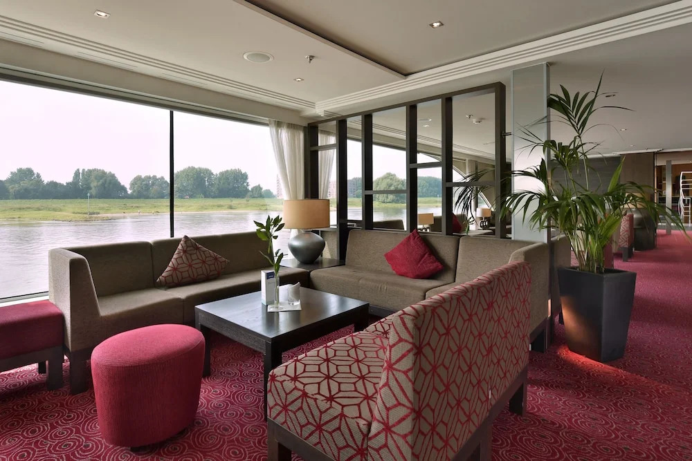 Hotelships Holland - HS Leonora - Messe