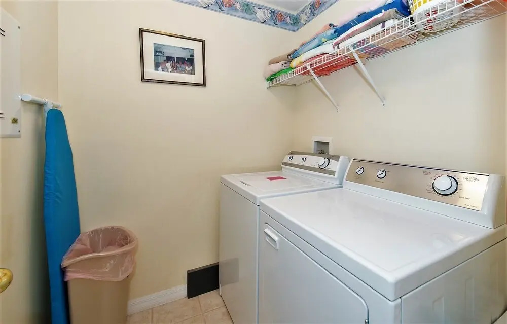 Hot Tub, Games Room!!, Private Pool