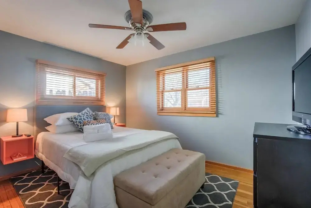 Home Sweet Home 3 Beds Central Springs Locale!