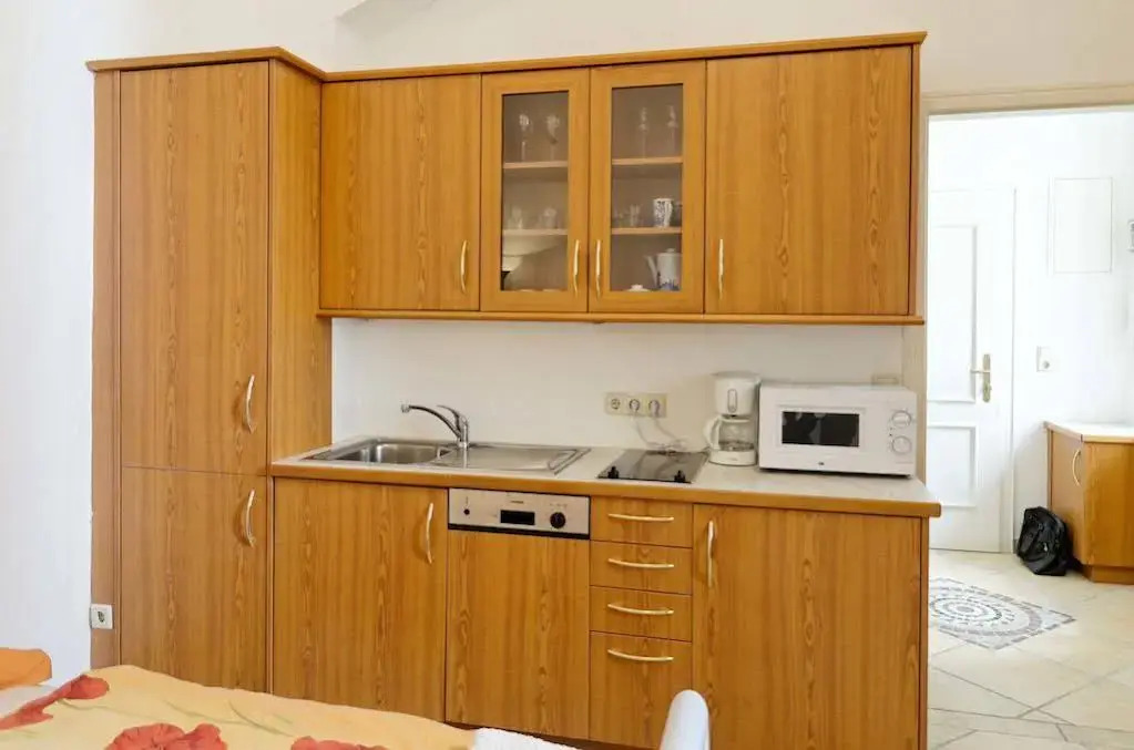 Flatprovider - Cosy Central Apartment
