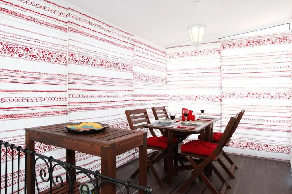 Best Terrace River View Apt in Alfama
