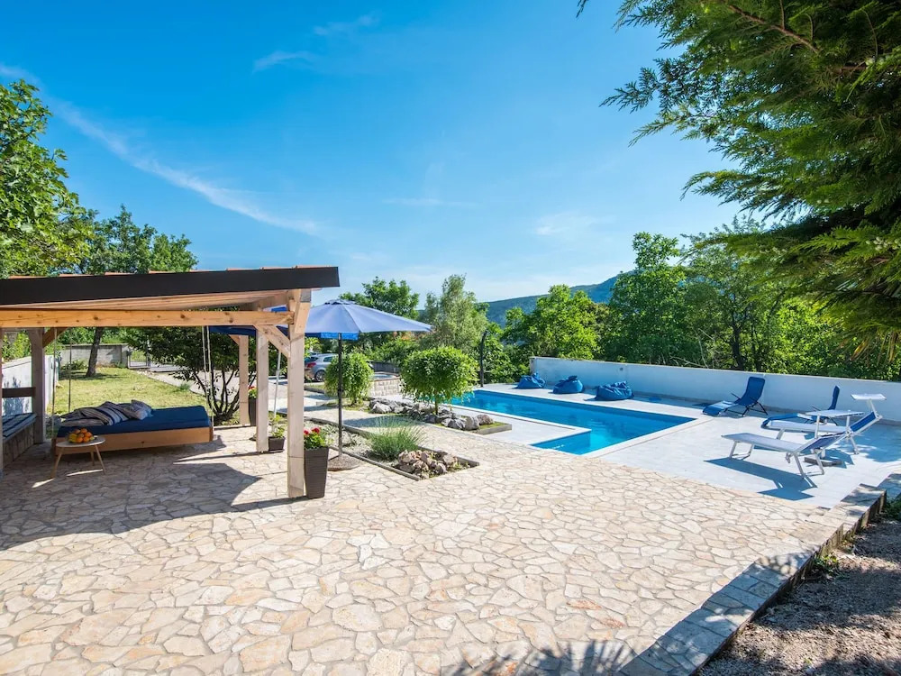 Wonderful Villa With Private Pool Surrounded by Nature