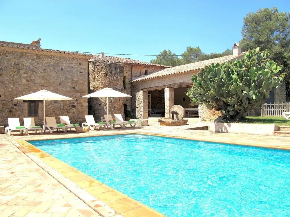 Spacious Home in Navata
