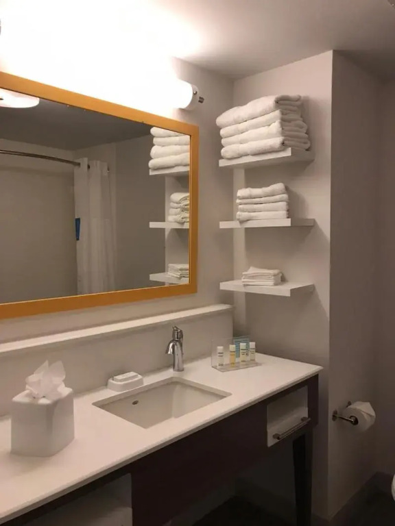 Hampton Inn & Suites San Jose Airport