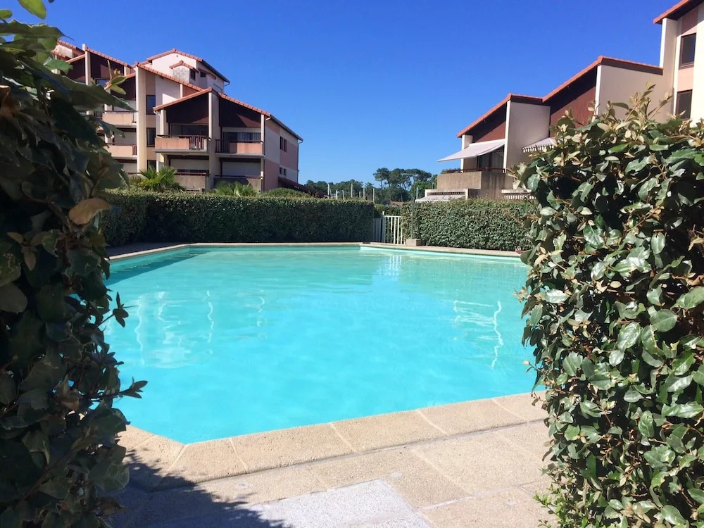 Studio in Capbreton, With Wonderful sea View, Pool Access and Terrace