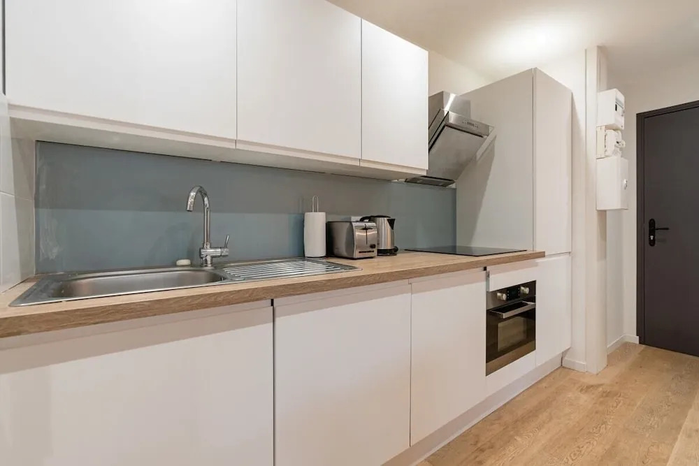 Bright 1-Bed Apartment, Perfectly Located in Paris