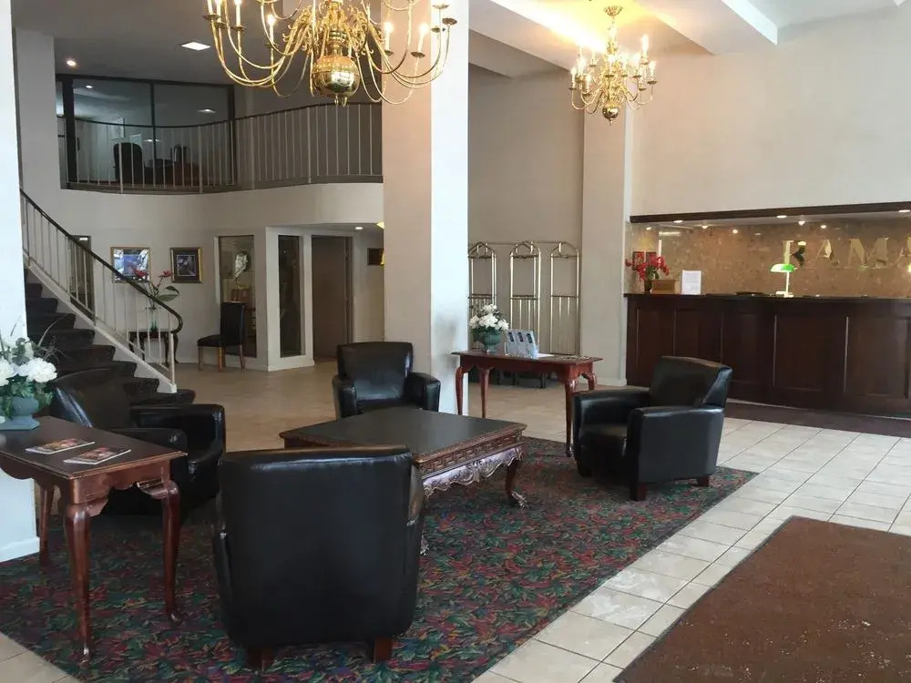 Ramada By Wyndham Milwaukee Downtown