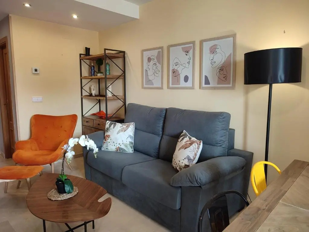 Junto Playa Levante con terraza Chill-Out-2 WCs-A ESTRENAR Gemelos 23