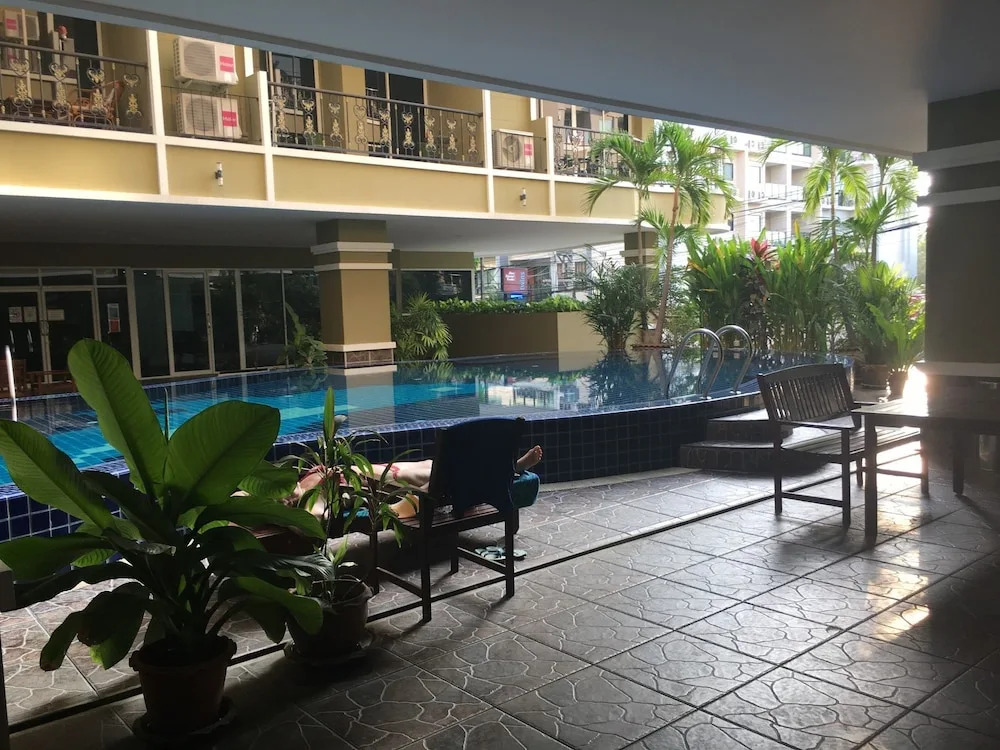Pratumnak 1 bed With sea View at Siam Oriental Twins