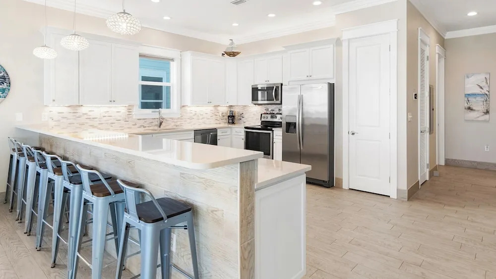 Luxury Gulf Front, Private Pool, 6-seater Golf Cart, Free Beach Setup