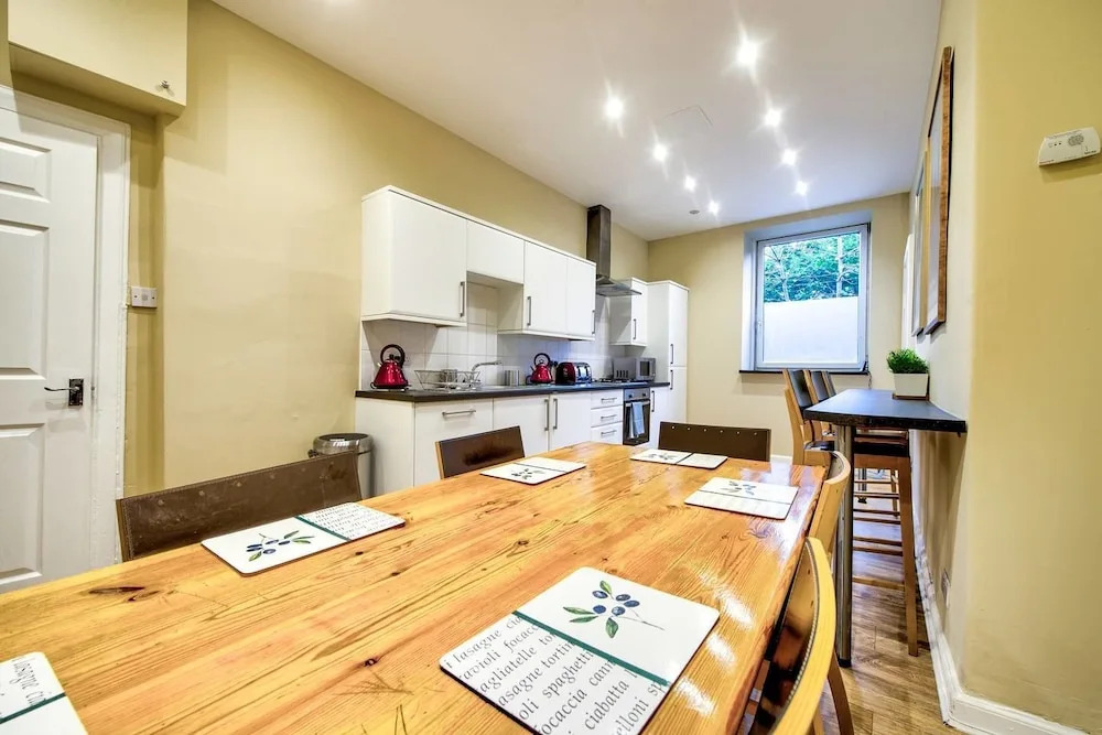 The Fav Flat - Heart of the City Apartment