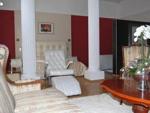 Rex Clinic Hotel