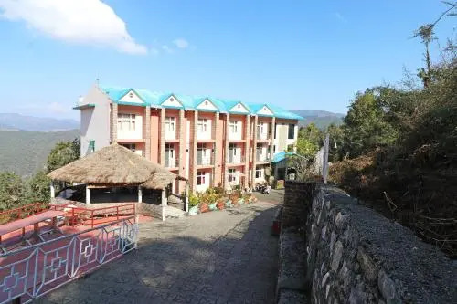 OYO 27891 Hotel Binsar Rooms