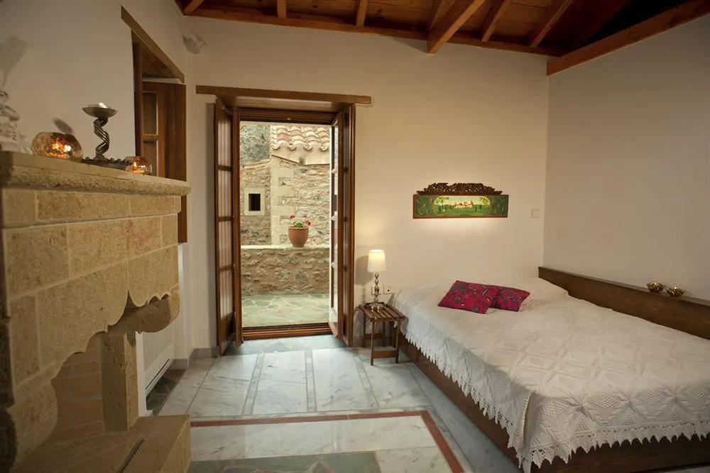 Theophano Art Hotel