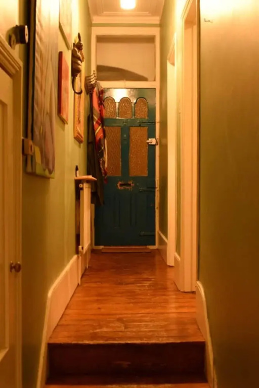 Incredible 1 Bedroom Flat Colourful and Cozy