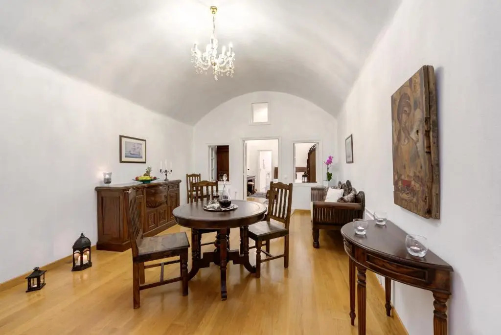 Chelidonia Luxury Suites - Adults Only