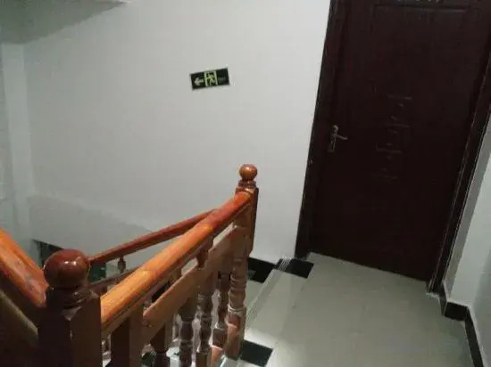 Sandu Laker Hotel